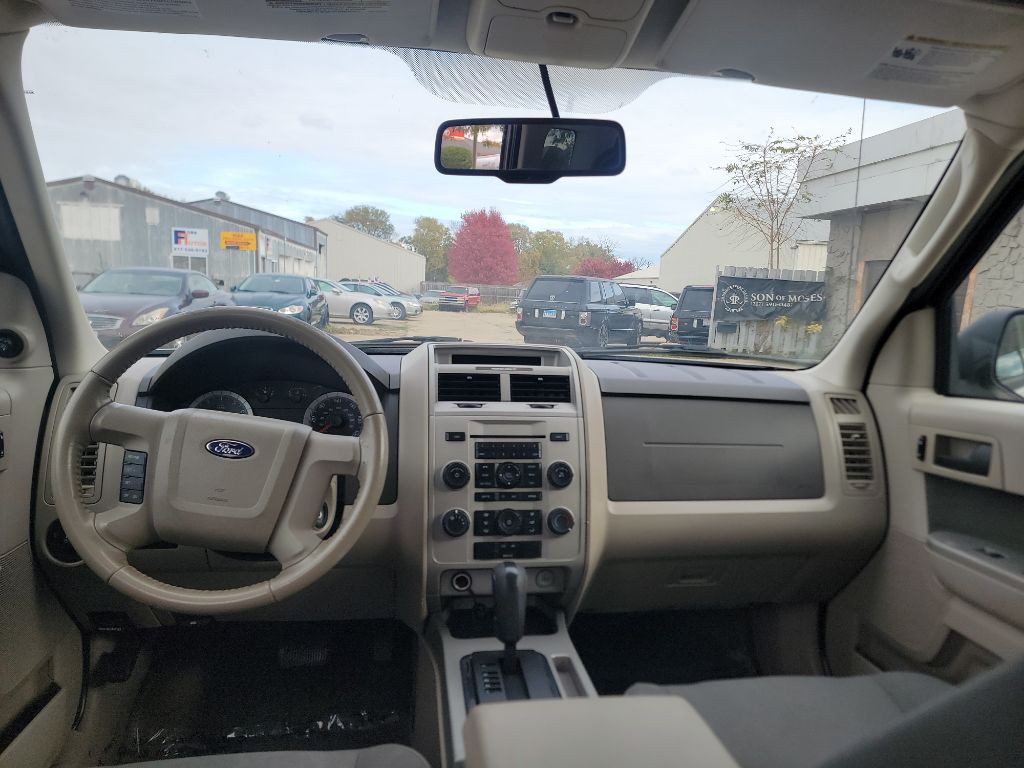 2009 Ford Escape Image 8