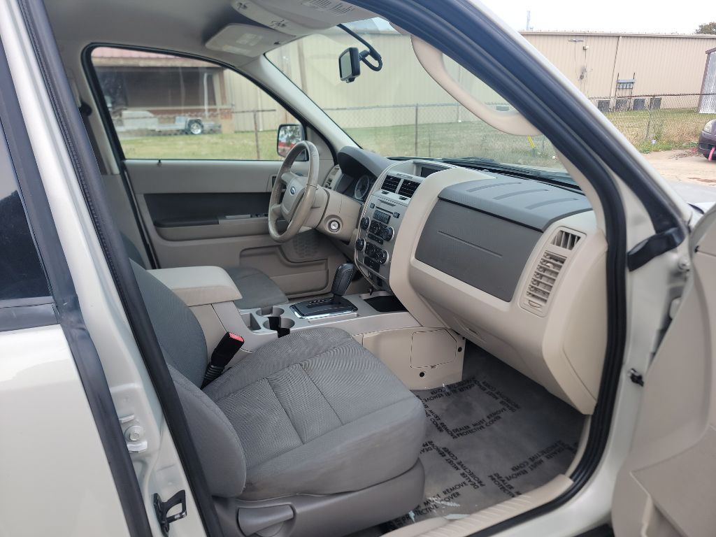 2009 Ford Escape Image 10
