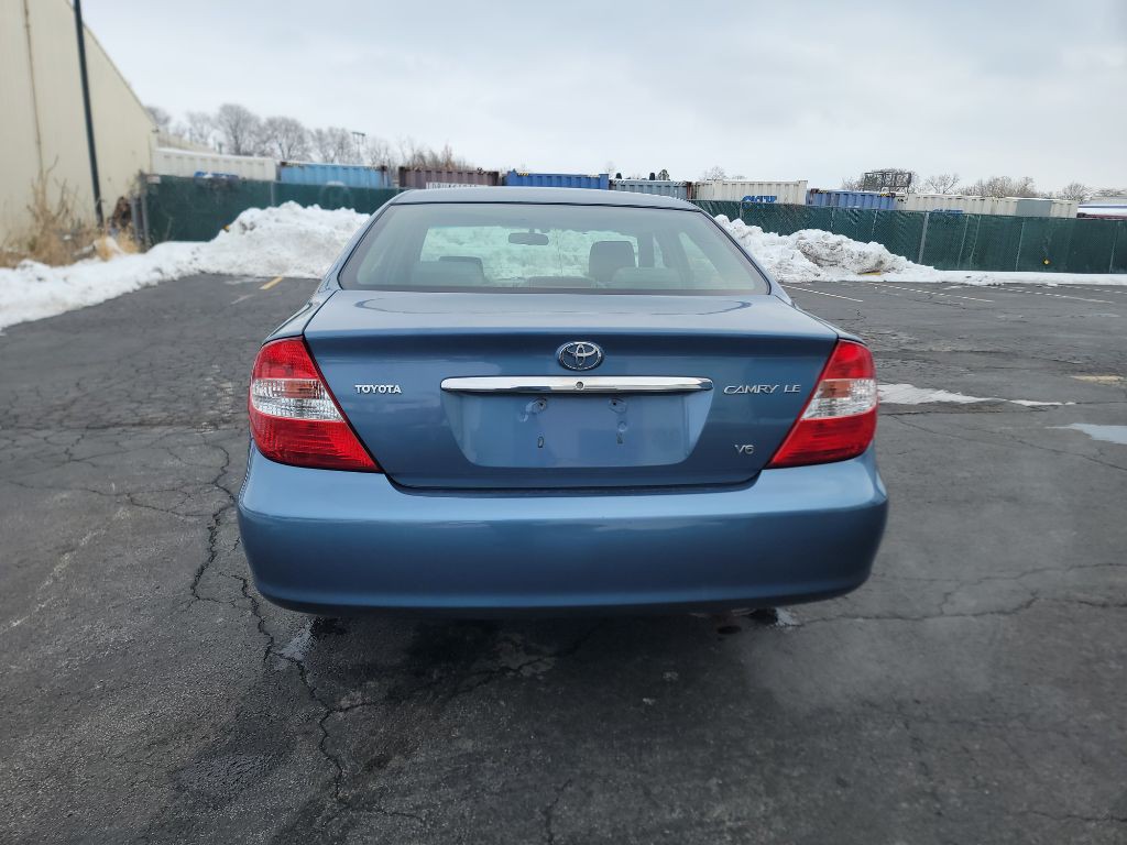 2004 Toyota Camry Image 4
