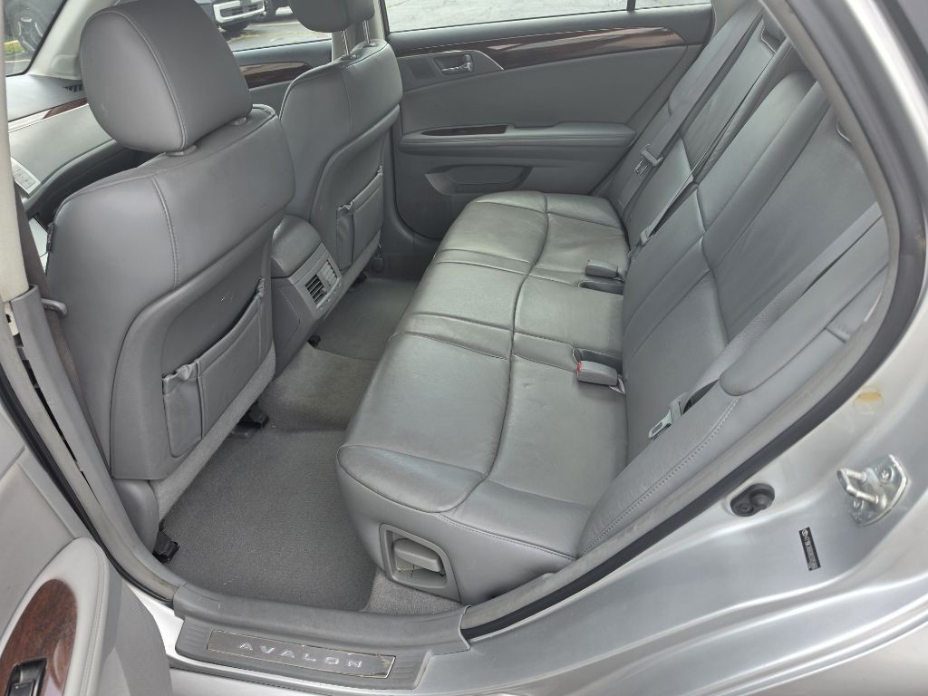 2008 Toyota Avalon Image 12