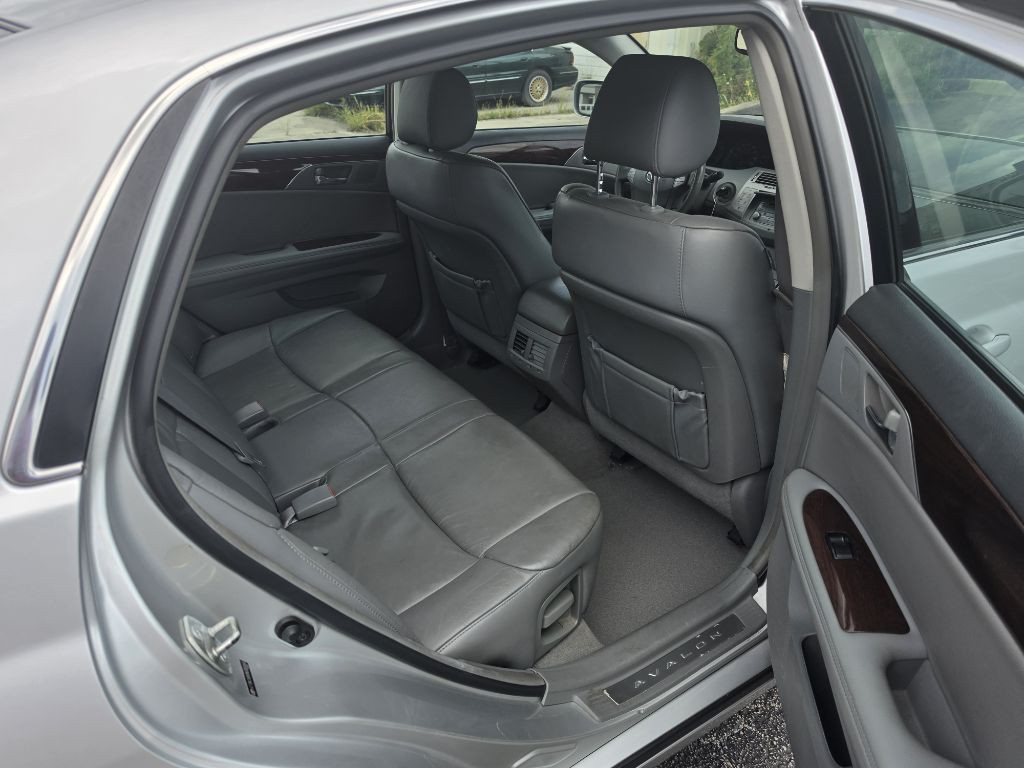 2008 Toyota Avalon Image 13