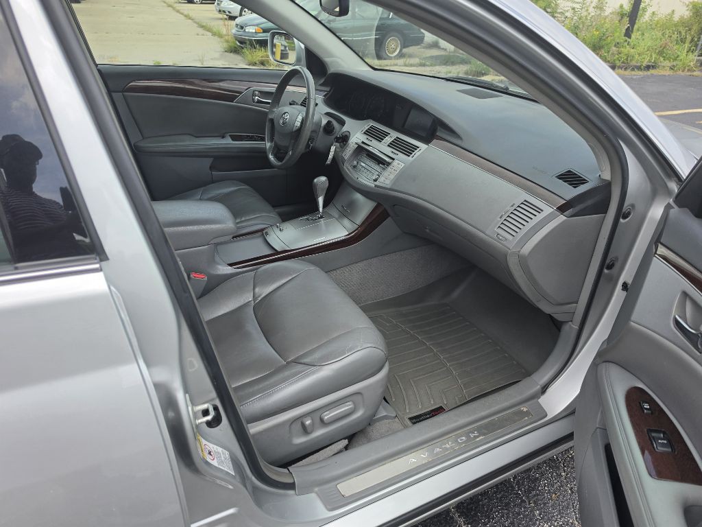 2008 Toyota Avalon Image 14