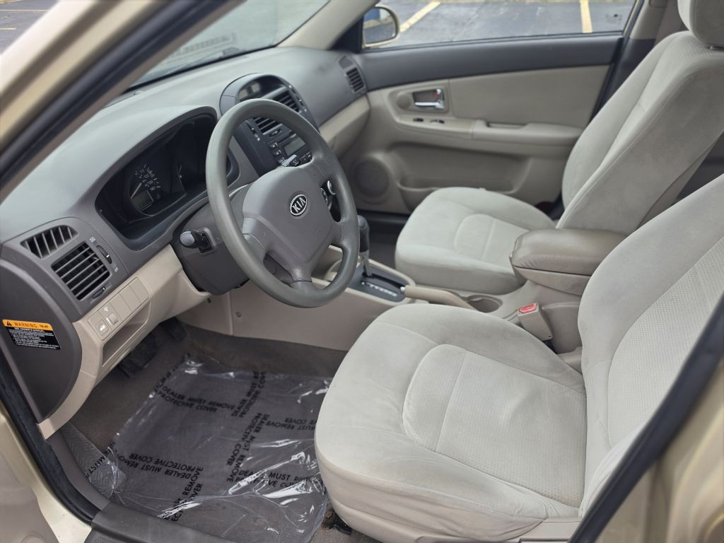 2009 Kia Spectra Image 8