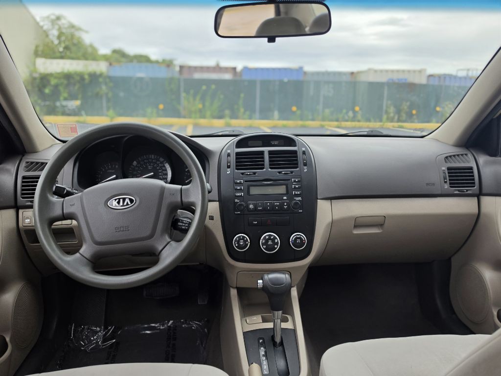 2009 Kia Spectra Image 9