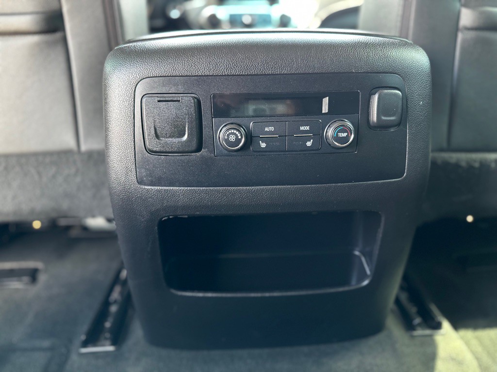 2016 Chevrolet Tahoe Image 48