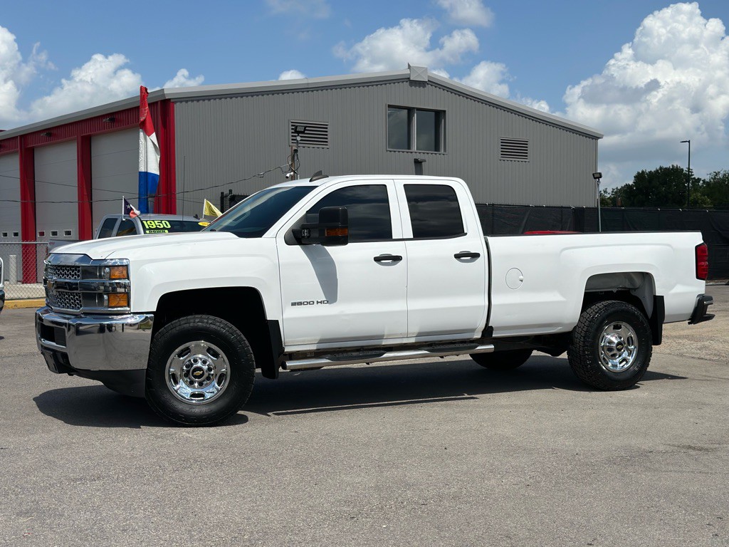2019 Chevrolet Silverado 1500 Image 2