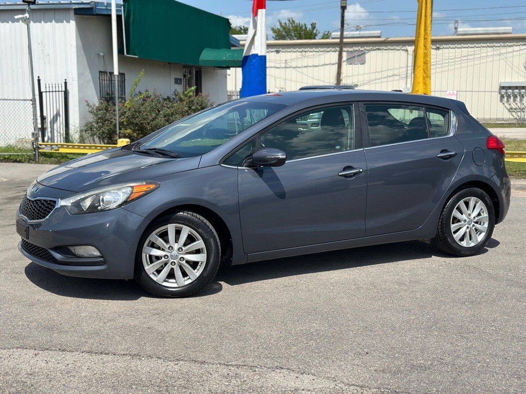 2014 Kia Forte Image 2