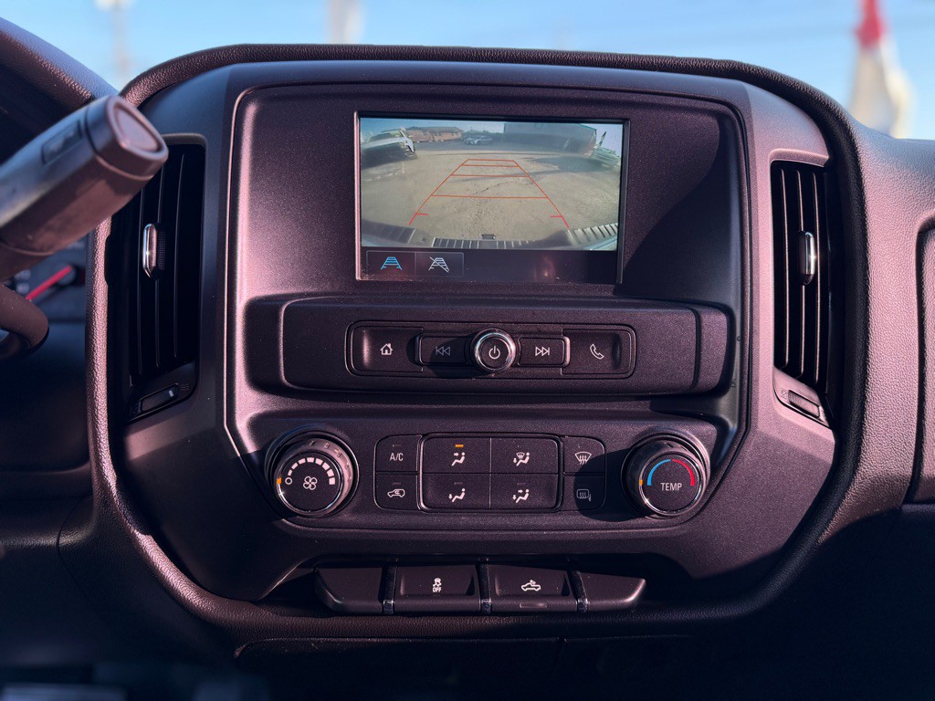 2018 Chevrolet Silverado 1500 Image 19