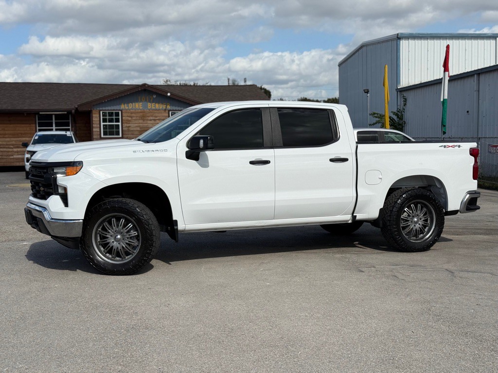 2022 Chevrolet Silverado 1500 Image 2
