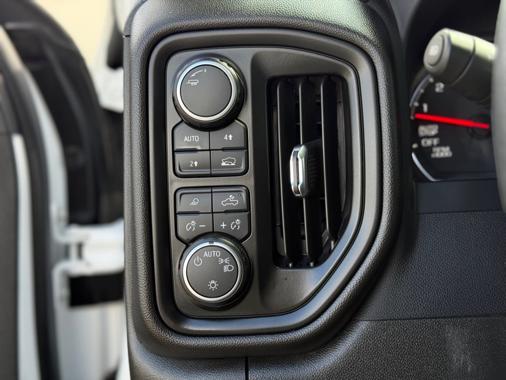2022 Chevrolet Silverado 1500 Image 30