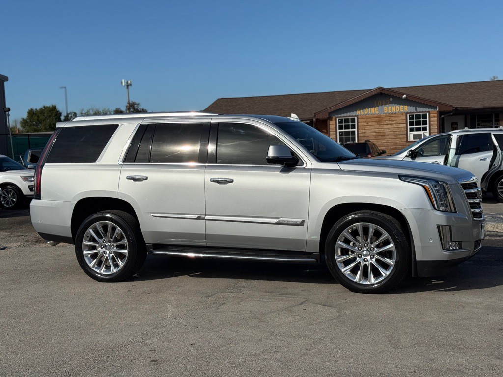 2017 Cadillac Escalade Image 13