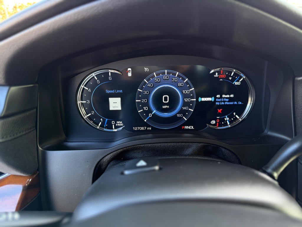 2017 Cadillac Escalade Image 20