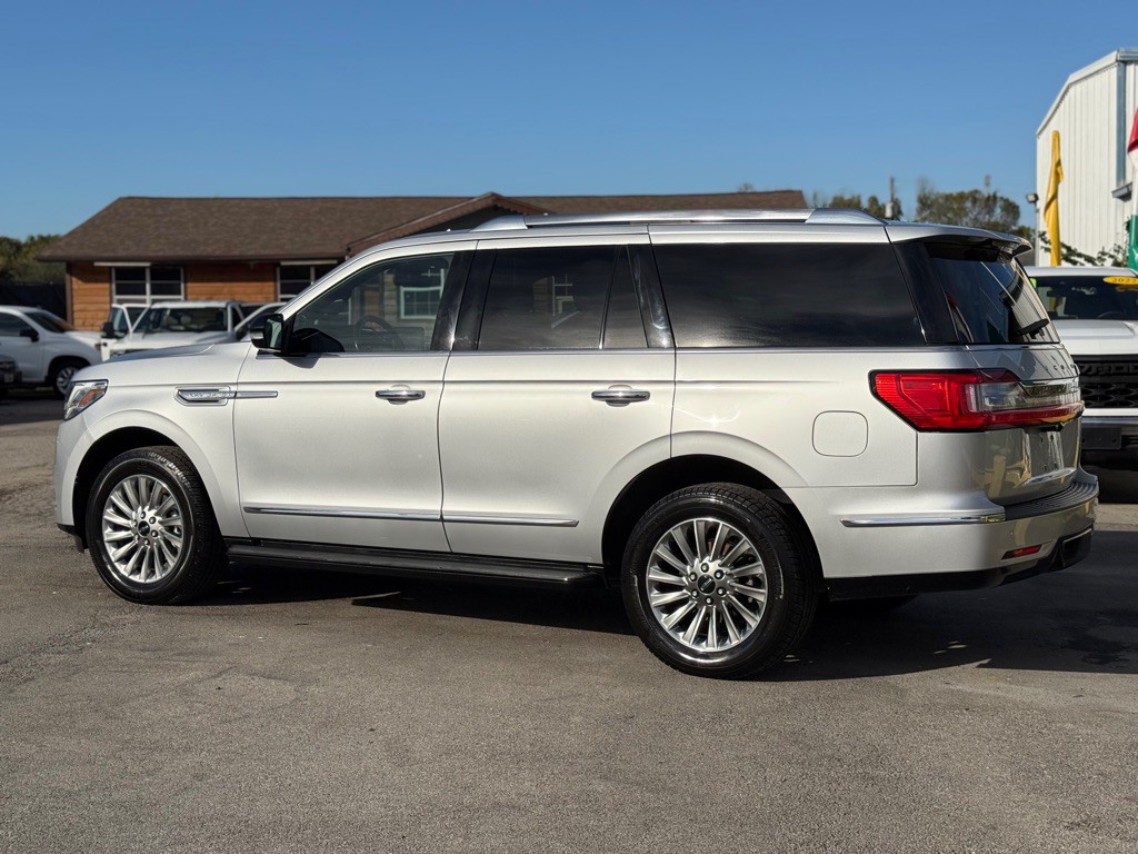 2018 Lincoln Navigator Image 4
