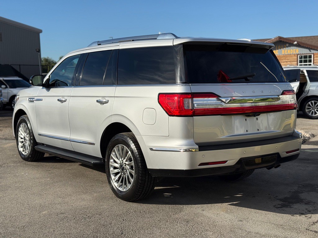 2018 Lincoln Navigator Image 5