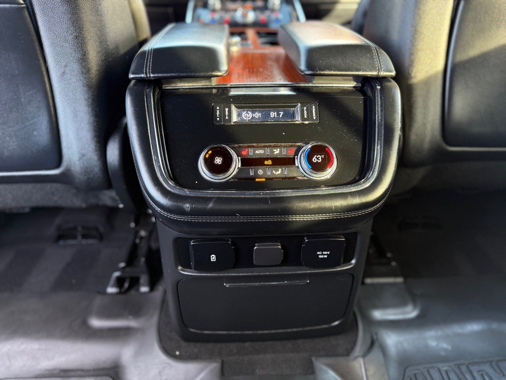 2018 Lincoln Navigator Image 39