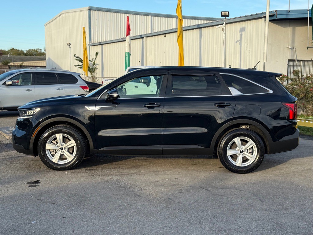 2021 Kia Sorento Image 3