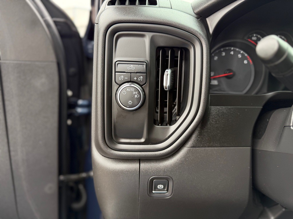 2021 Chevrolet Silverado 1500 Image 28