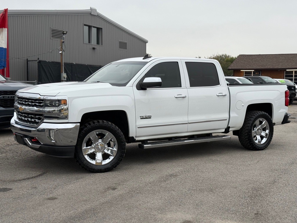 2018 Chevrolet Silverado 1500 Image 2