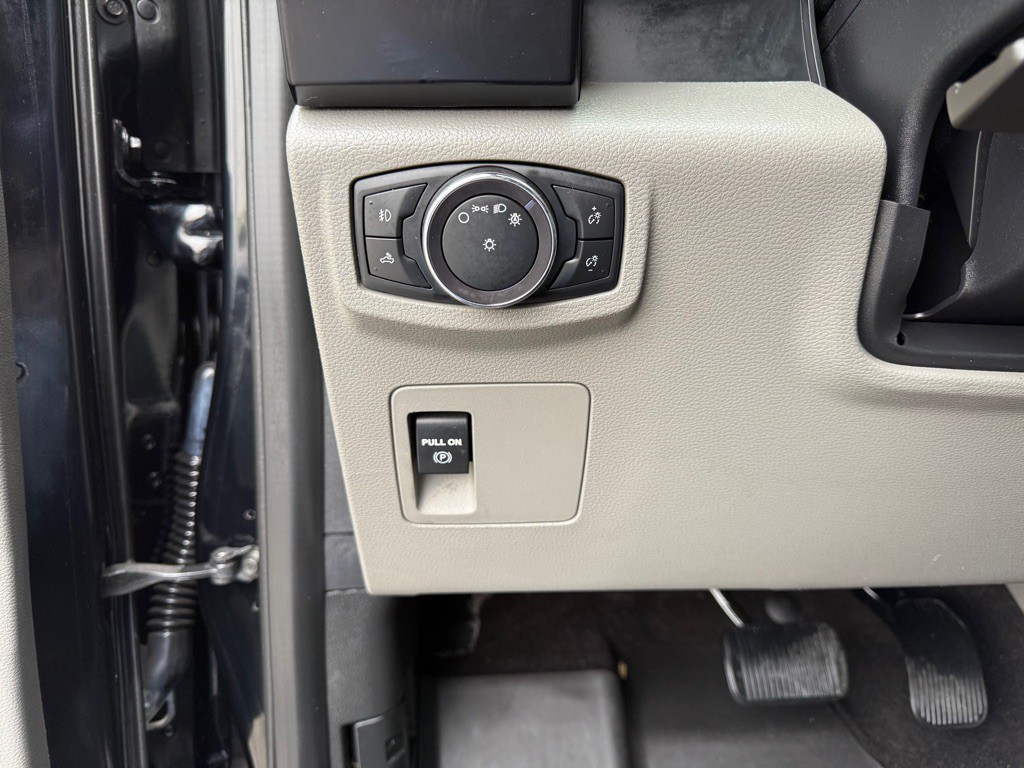 2018 Ford F-150 Image 25