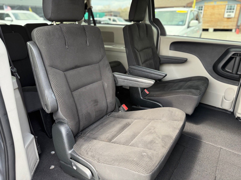 2017 Dodge Grand Caravan Image 24
