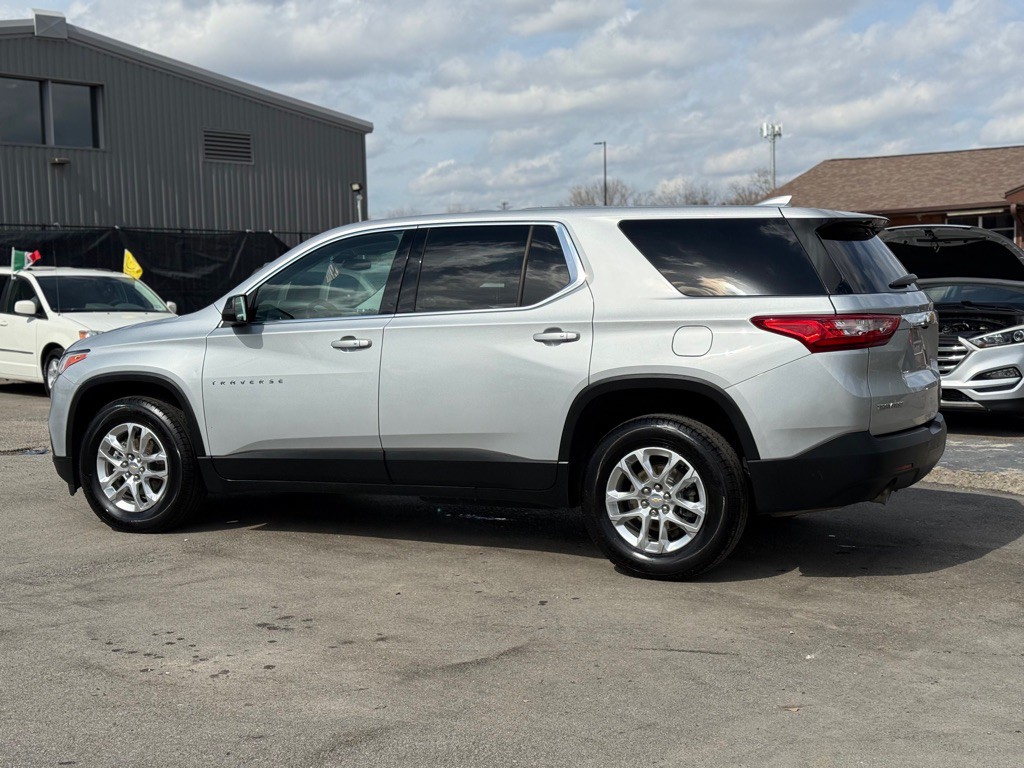 2021 Chevrolet Traverse Image 4