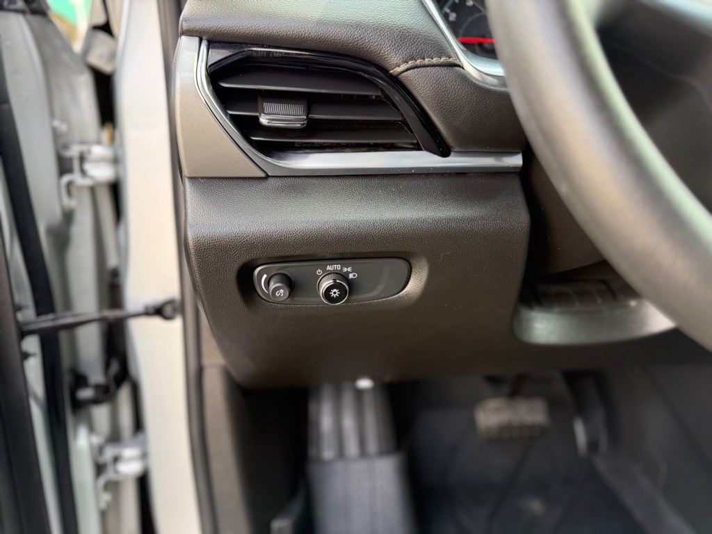 2021 Chevrolet Traverse Image 13