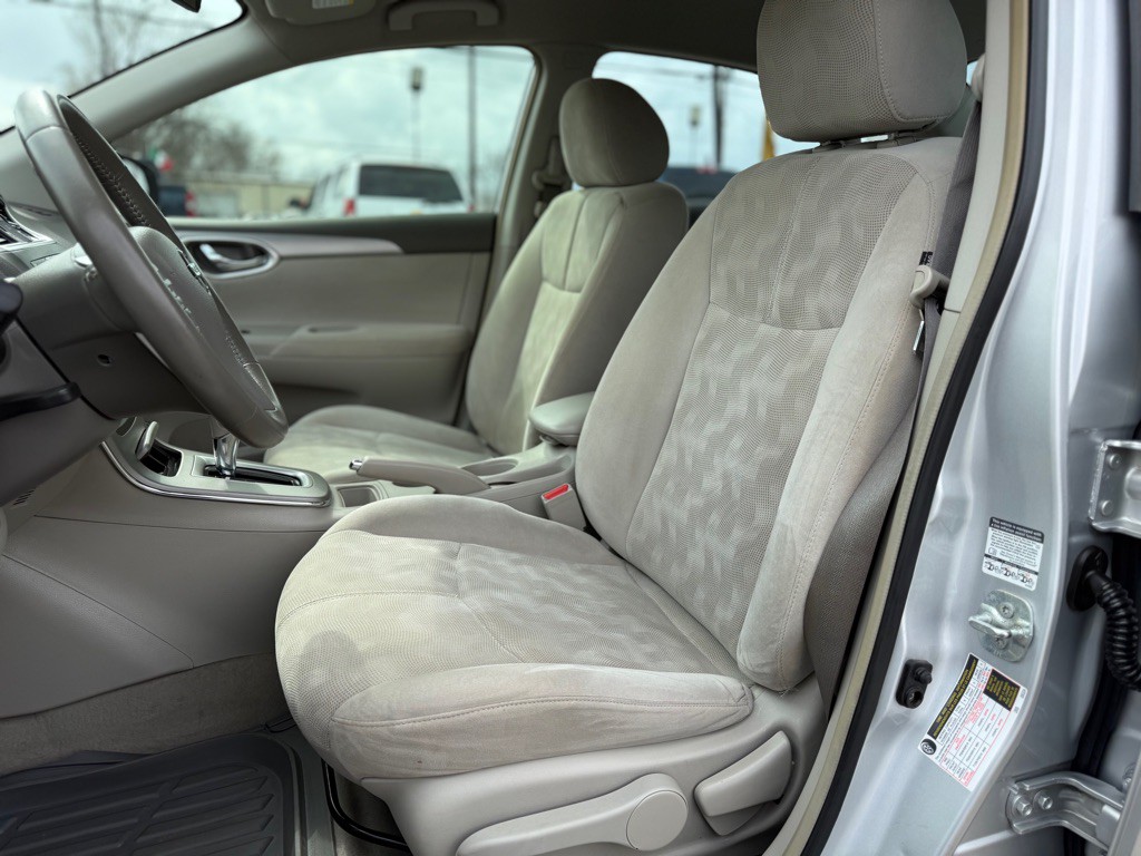 2013 Nissan Sentra Image 18