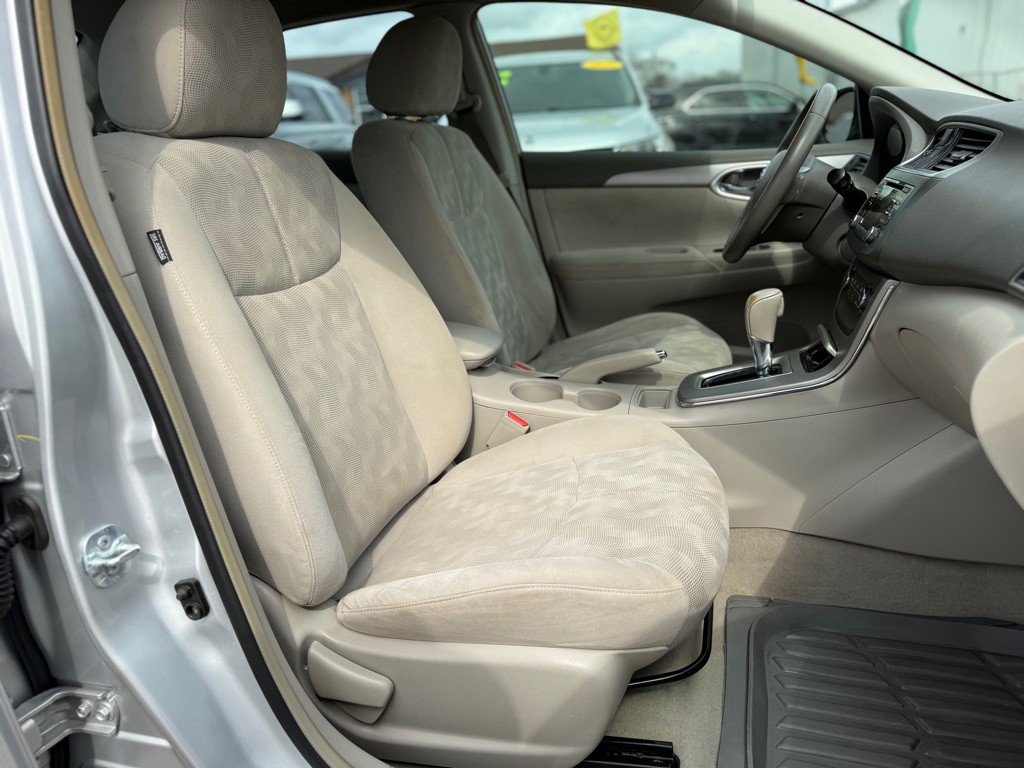 2013 Nissan Sentra Image 22