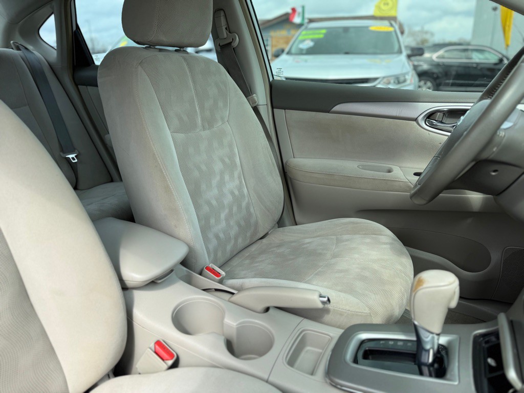 2013 Nissan Sentra Image 24