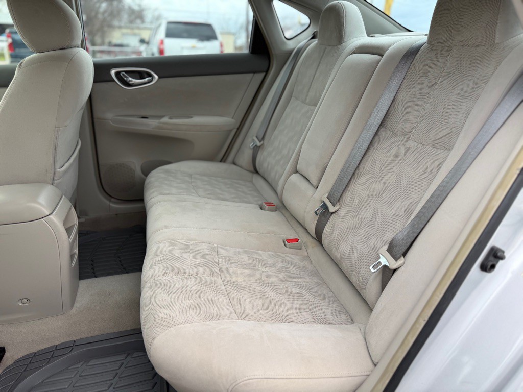2013 Nissan Sentra Image 25