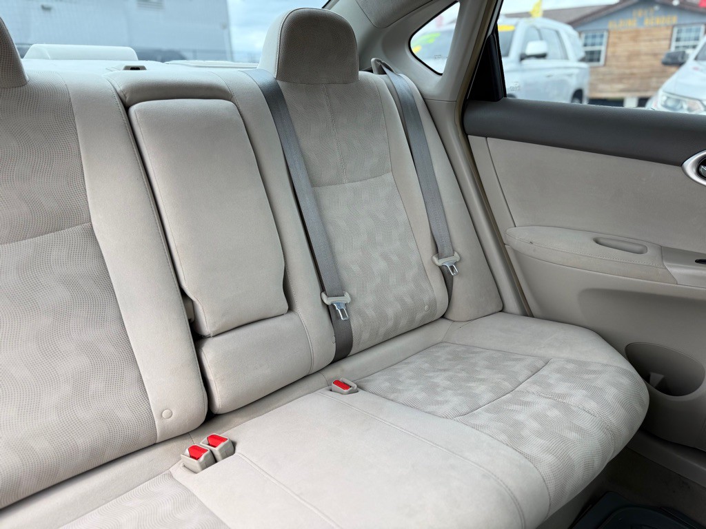 2013 Nissan Sentra Image 30