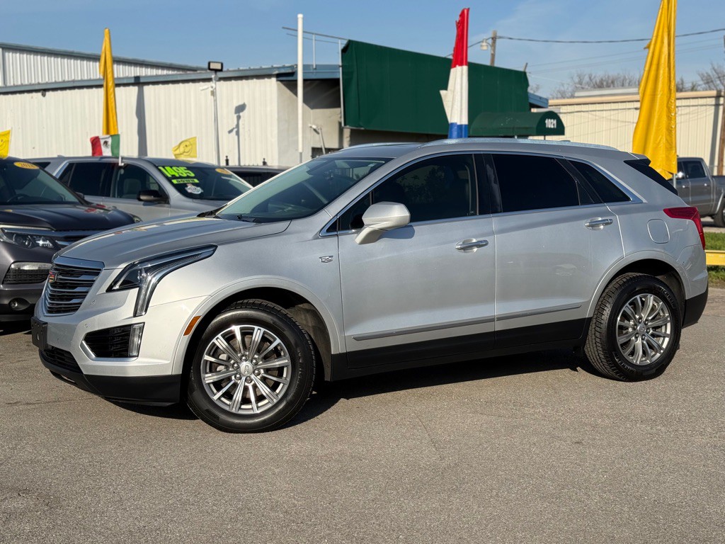 2017 Cadillac XT5 Image 2