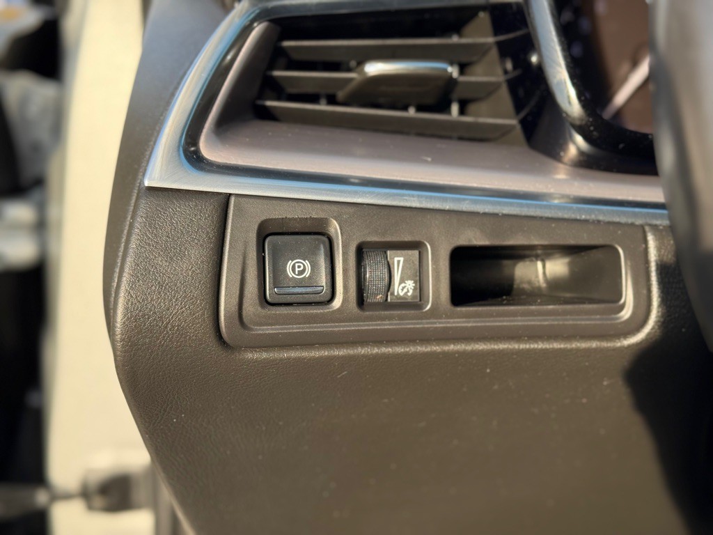 2017 Cadillac XT5 Image 16