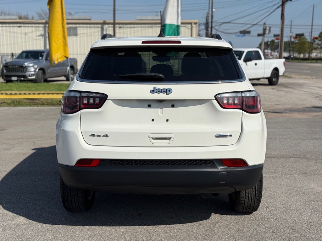 2018 Jeep Compass Image 6