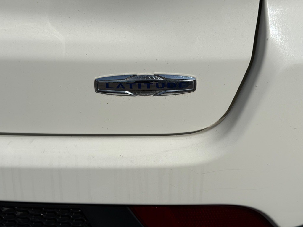 2018 Jeep Compass Image 8