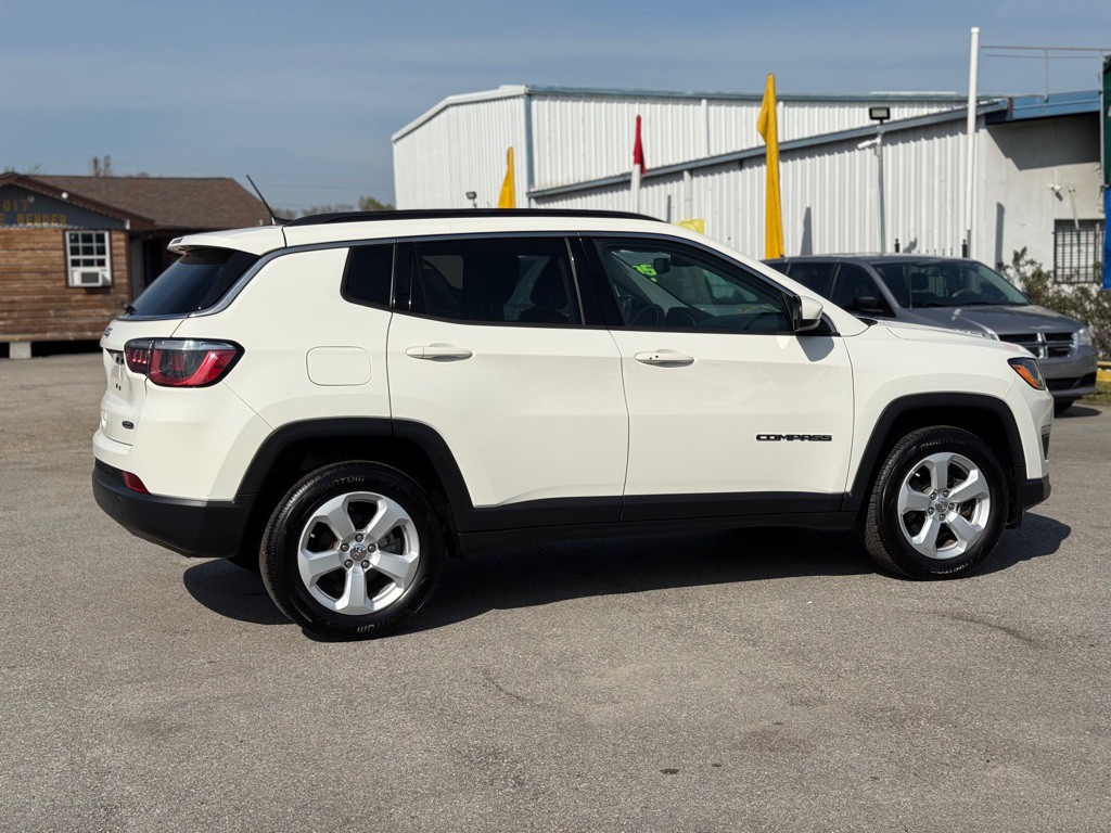 2018 Jeep Compass Image 10