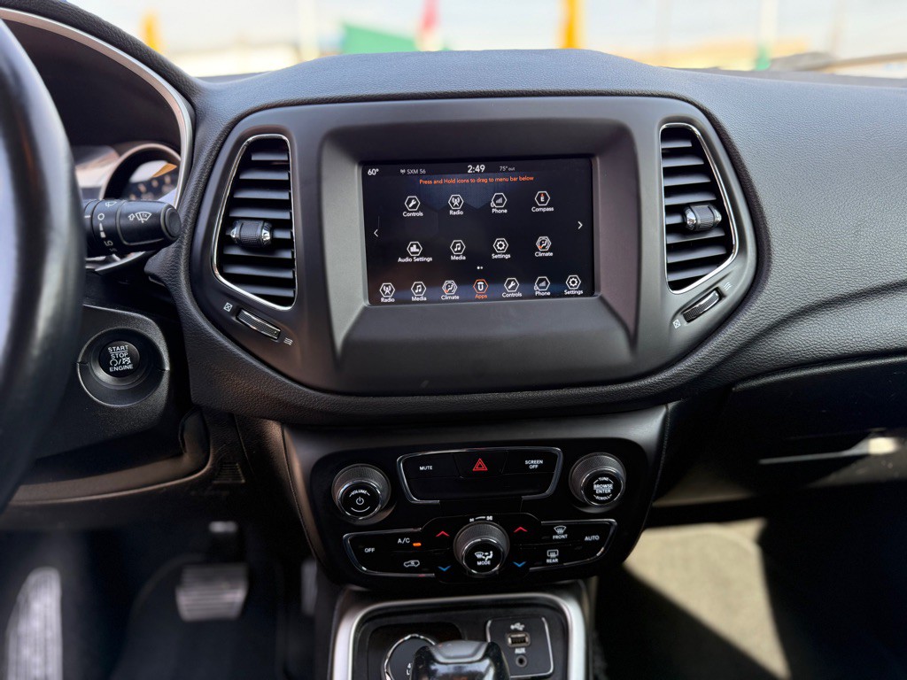 2018 Jeep Compass Image 19