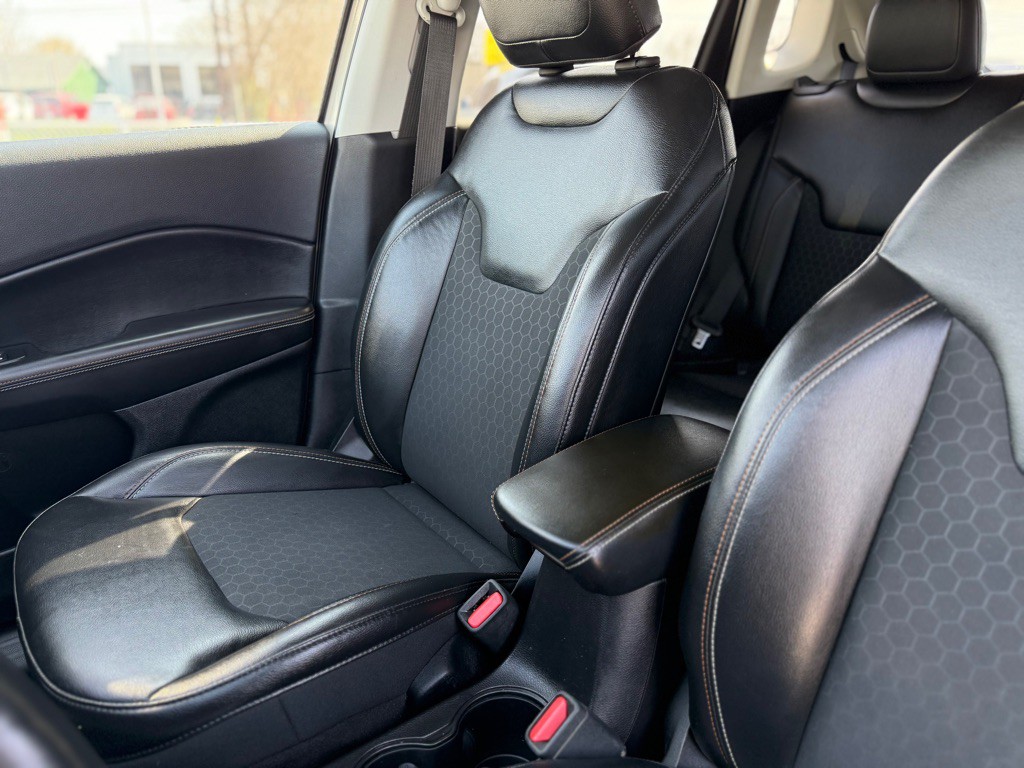 2018 Jeep Compass Image 27