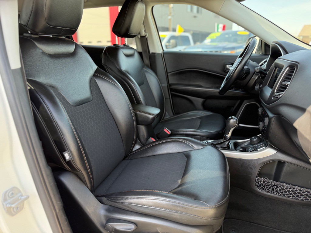 2018 Jeep Compass Image 29