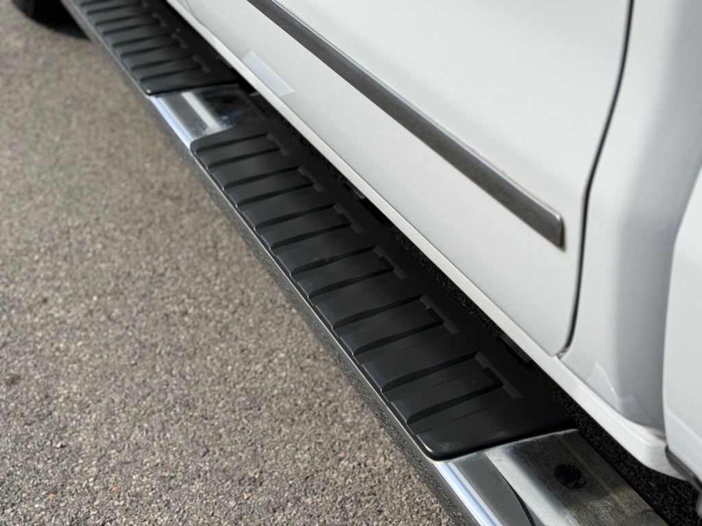 2016 GMC Sierra Image 8