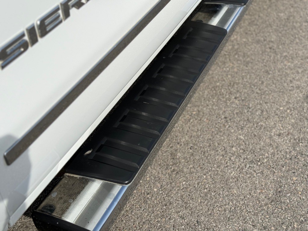 2016 GMC Sierra Image 9