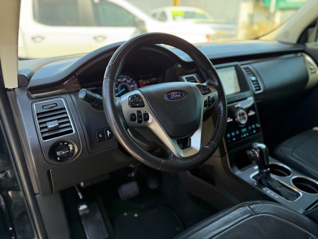 2017 Ford Flex Image 12