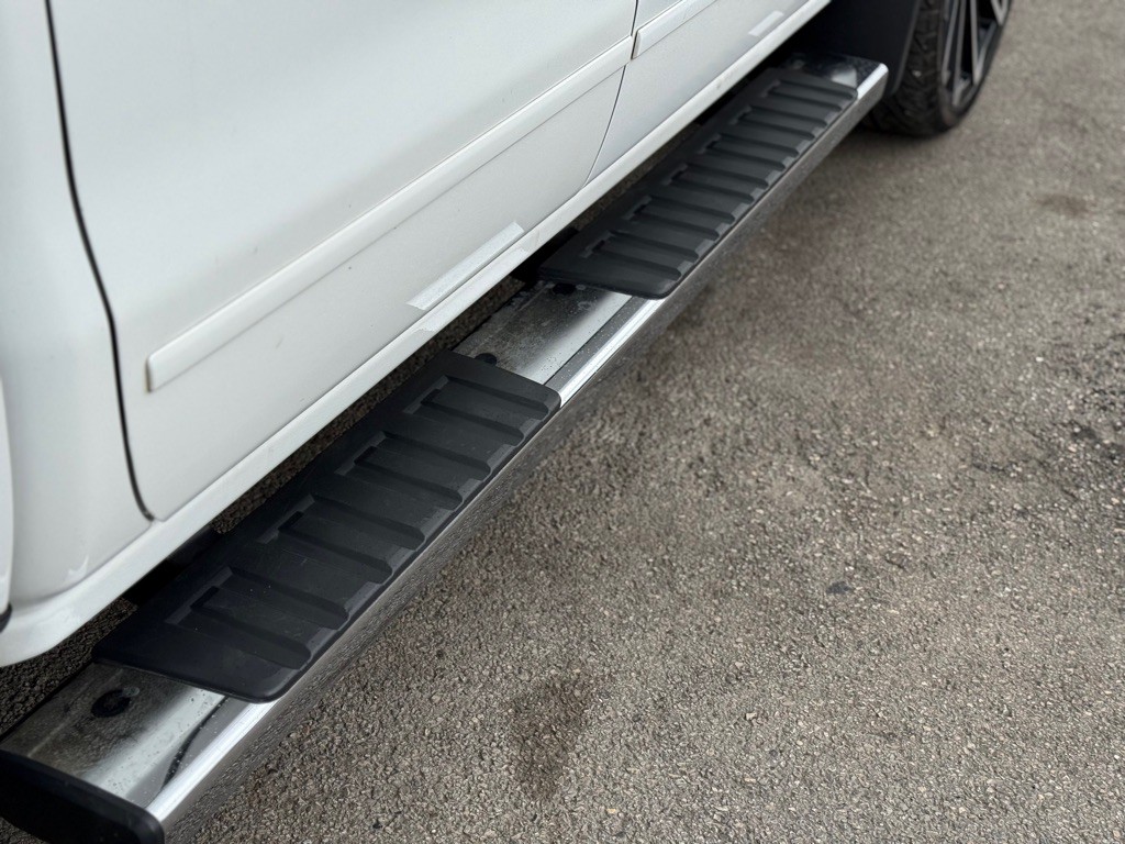 2018 GMC Sierra Image 16