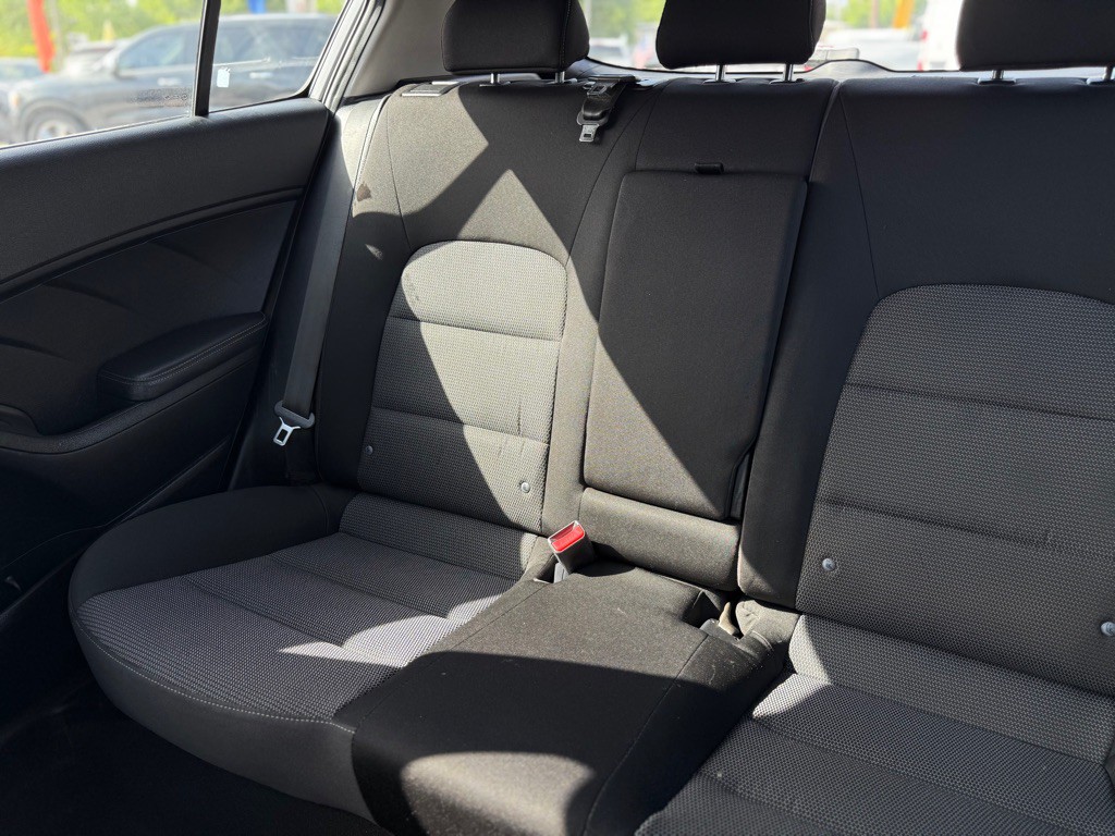 2017 Kia Forte Image 20