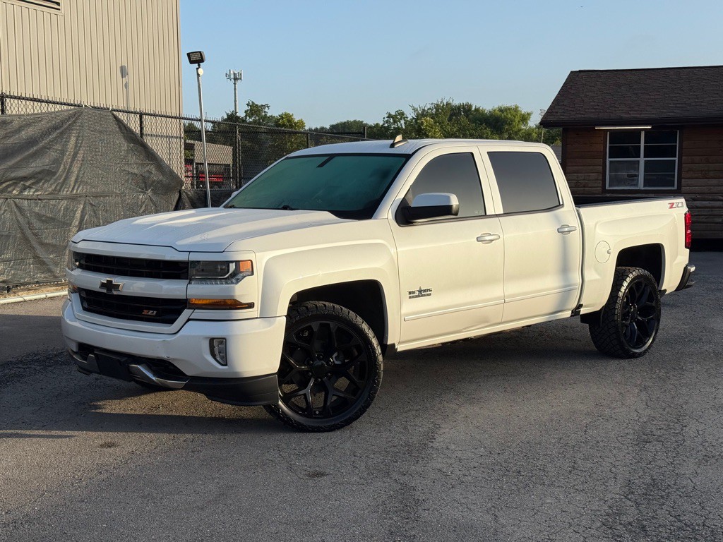2018 Chevrolet Silverado 1500 Image 1