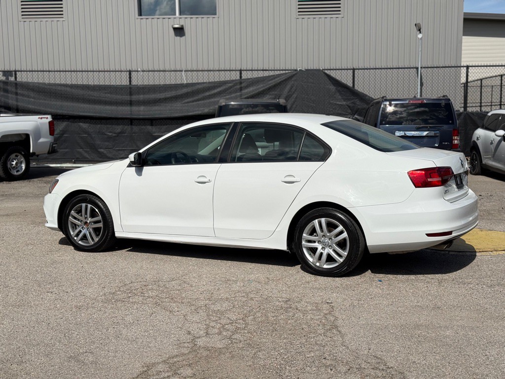 2018 Volkswagen Jetta Image 3