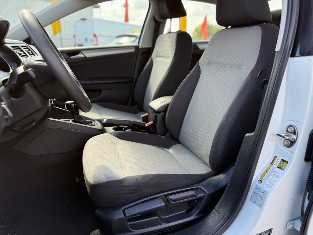 2018 Volkswagen Jetta Image 15