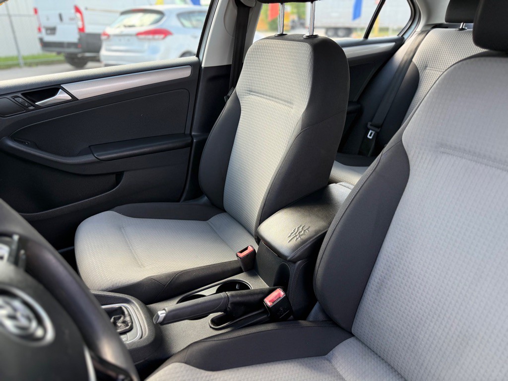 2018 Volkswagen Jetta Image 17