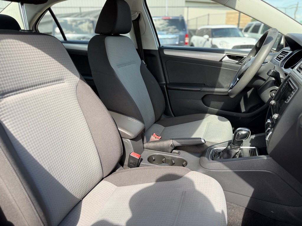 2018 Volkswagen Jetta Image 19