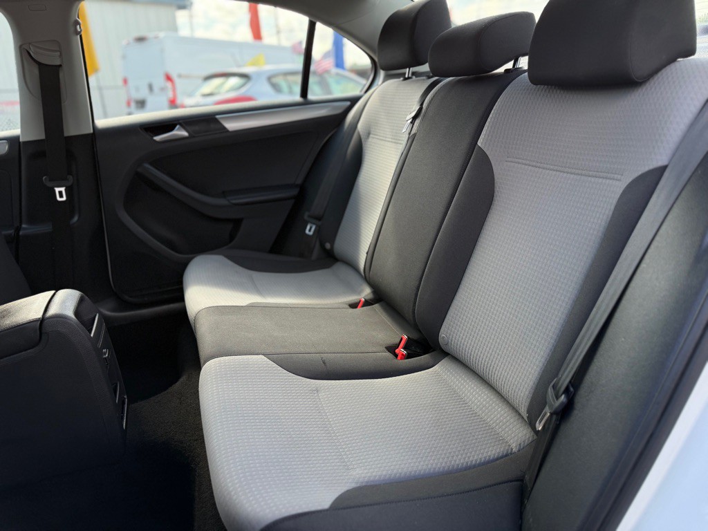 2018 Volkswagen Jetta Image 22